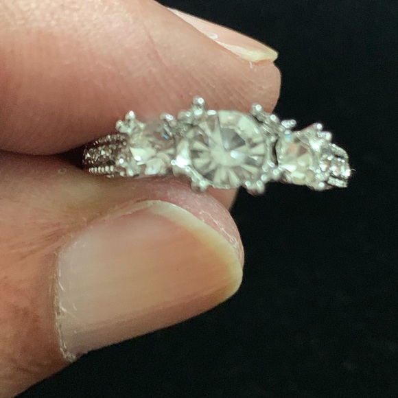 Ring Engagement - Picture 3 of 6